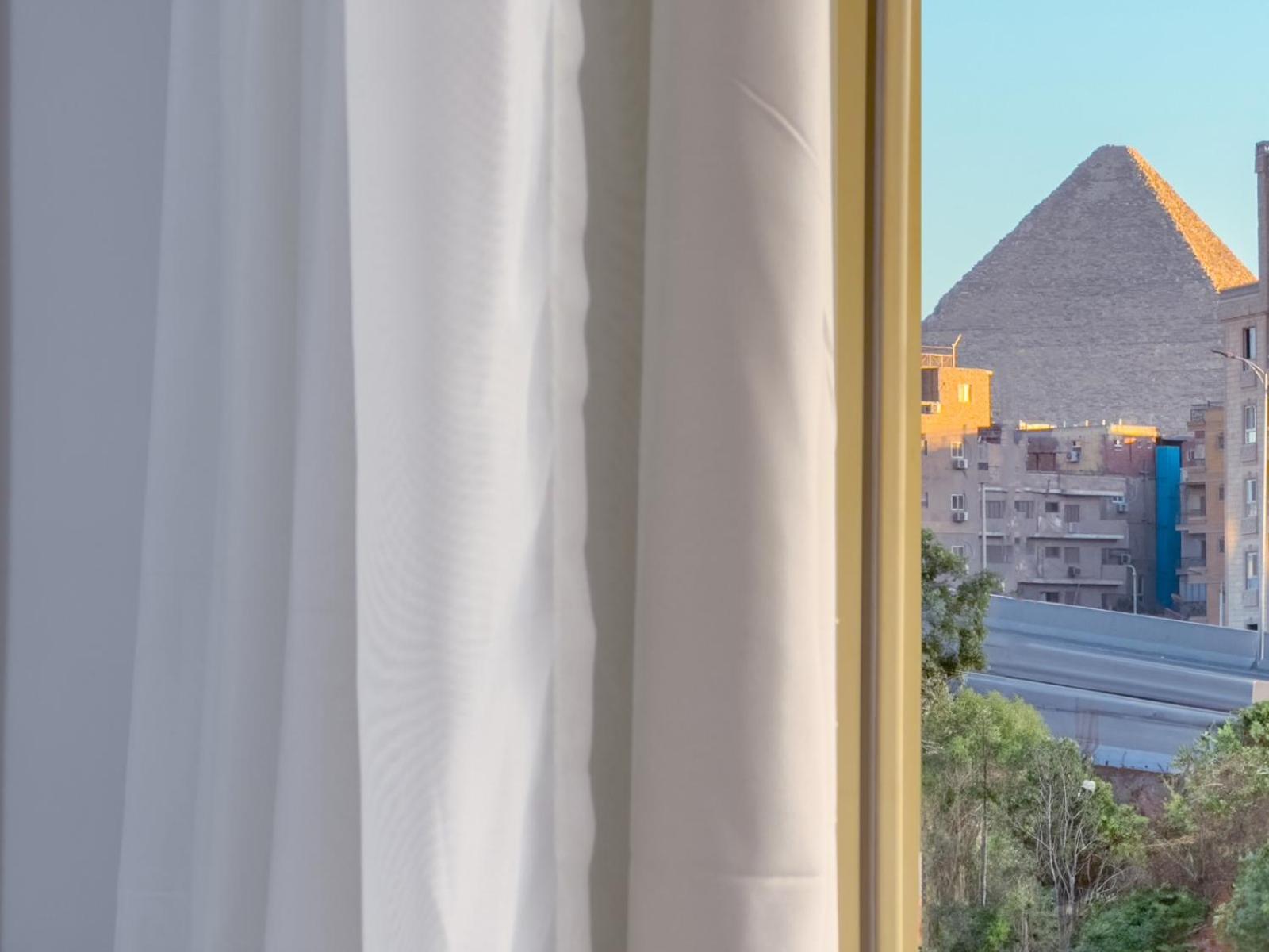 Royal Crown Hotel Giza Pyramids View Kafret el-Gabal Екстериор снимка