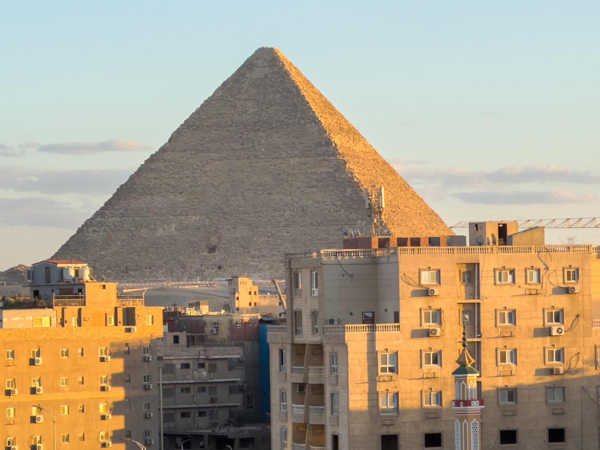 Royal Crown Hotel Giza Pyramids View Kafret el-Gabal Екстериор снимка