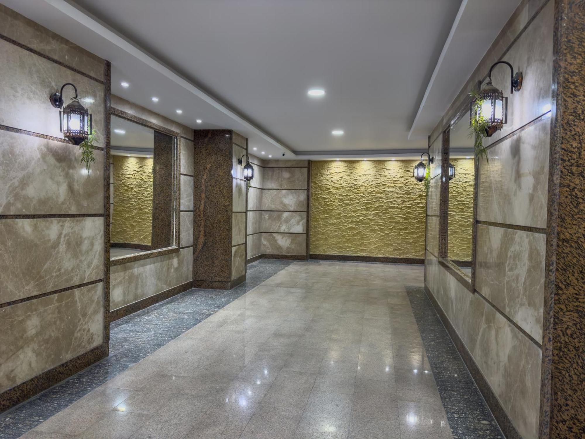 Royal Crown Hotel Giza Pyramids View Kafret el-Gabal Екстериор снимка