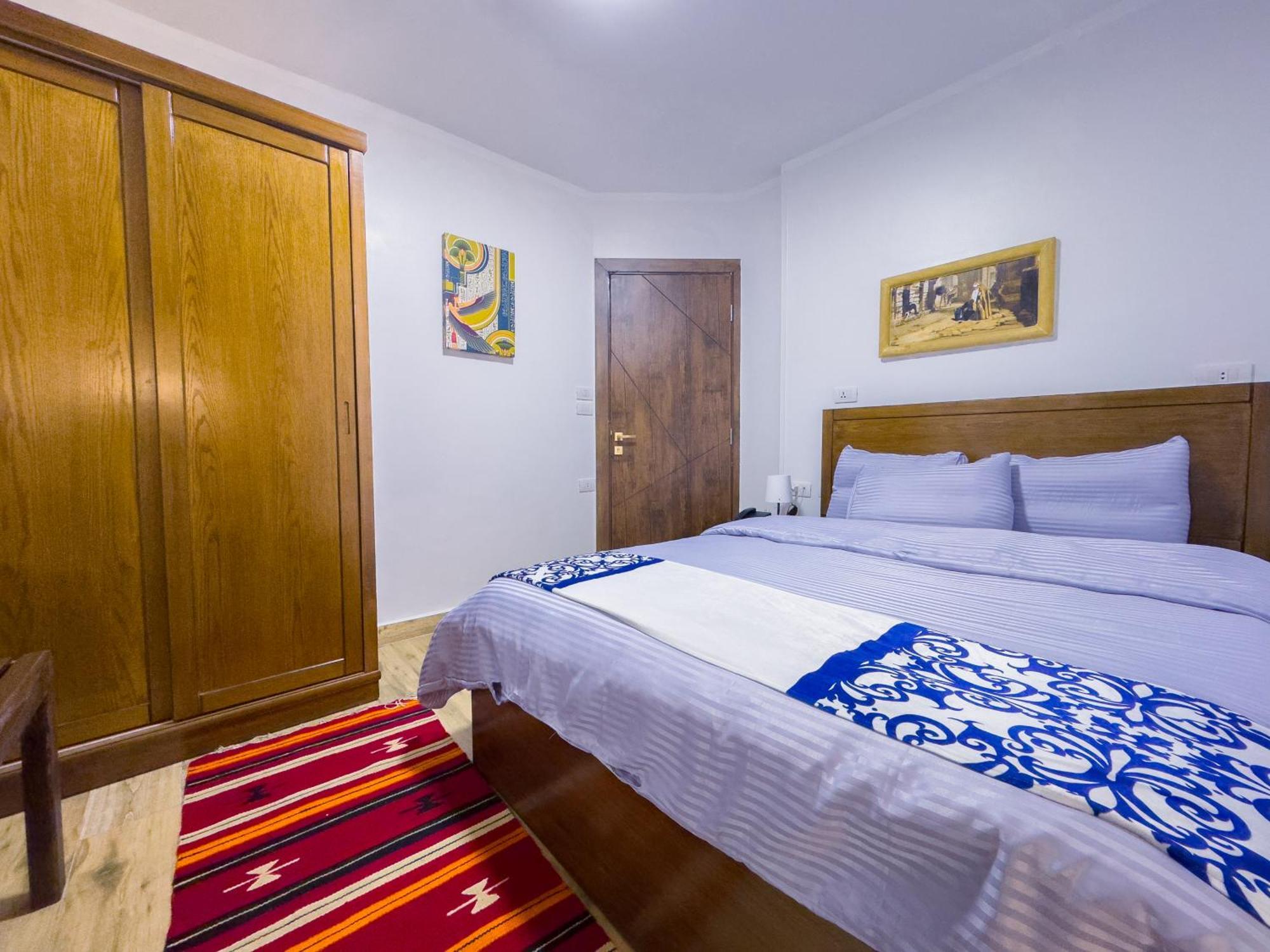 Royal Crown Hotel Giza Pyramids View Kafret el-Gabal Екстериор снимка