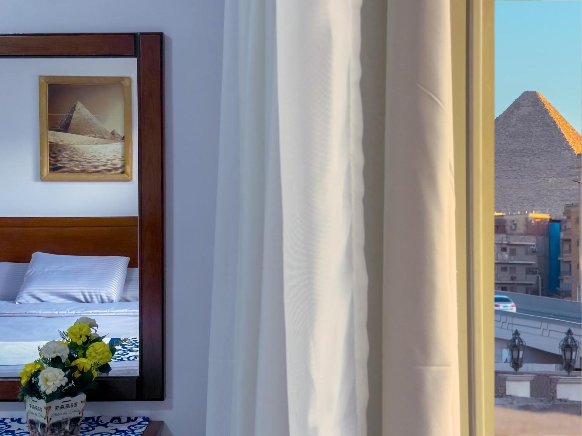 Royal Crown Hotel Giza Pyramids View Kafret el-Gabal Екстериор снимка